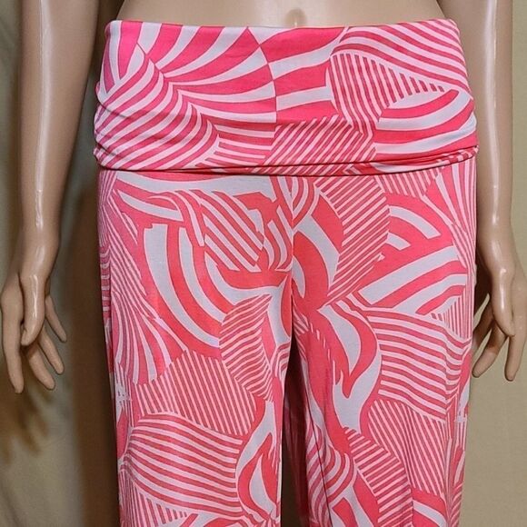 Hype pink & white swirl flare yoga pants - Picture 3 of 6